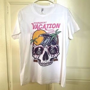 NWOT Unisex permanent vacation white t